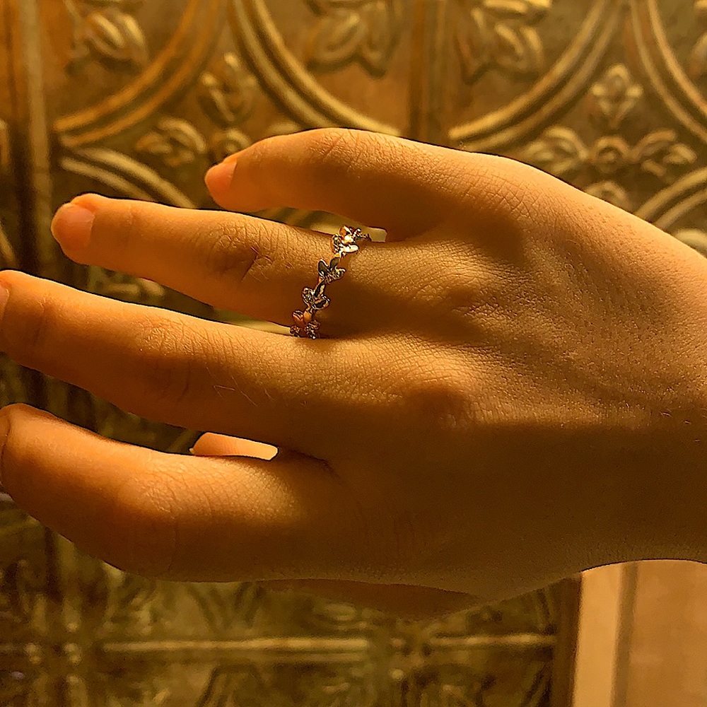 rose gold / silver diamond leaf ring / fake diamond \(READ DESCRIPTION PLEASE!)